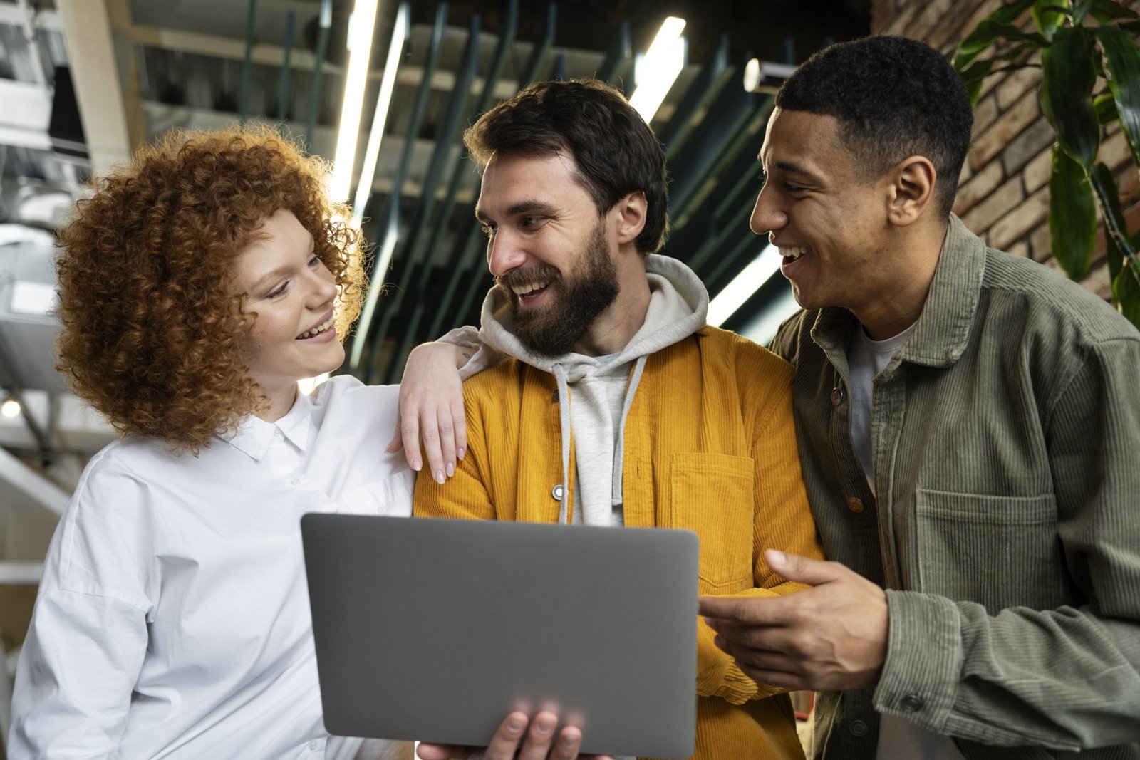 co-working-people-working-together co-working-people-working-together